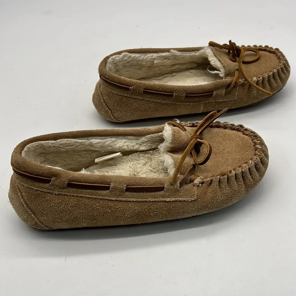 Minnetonka Camel Color Childs Moccasins size 3